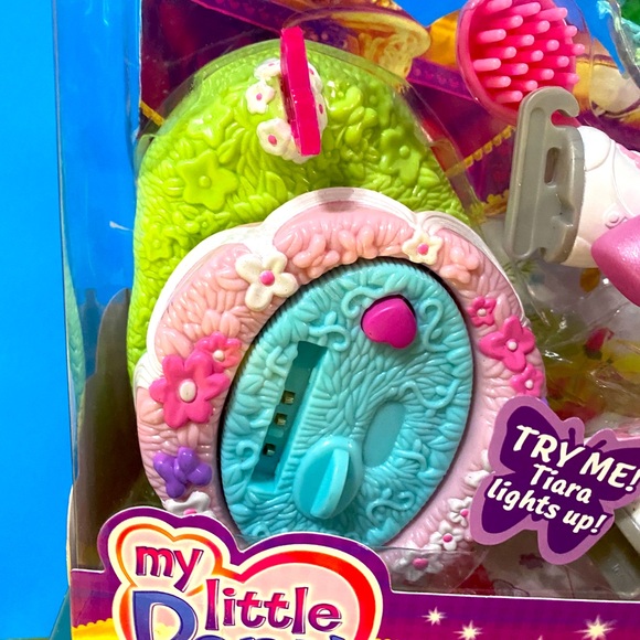 MY LITTLE PONY G3 2004 FRIENDSHIP BALL ICE DANCING w/GLITTER GLIDE ACTION NWT - Picture 7 of 16